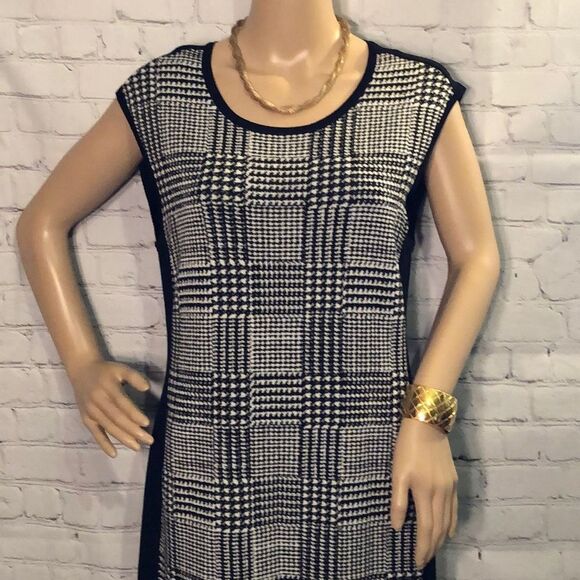 Vince Camuto Shift Sweater Dress B&W Check Pattern L - Picture 2 of 10